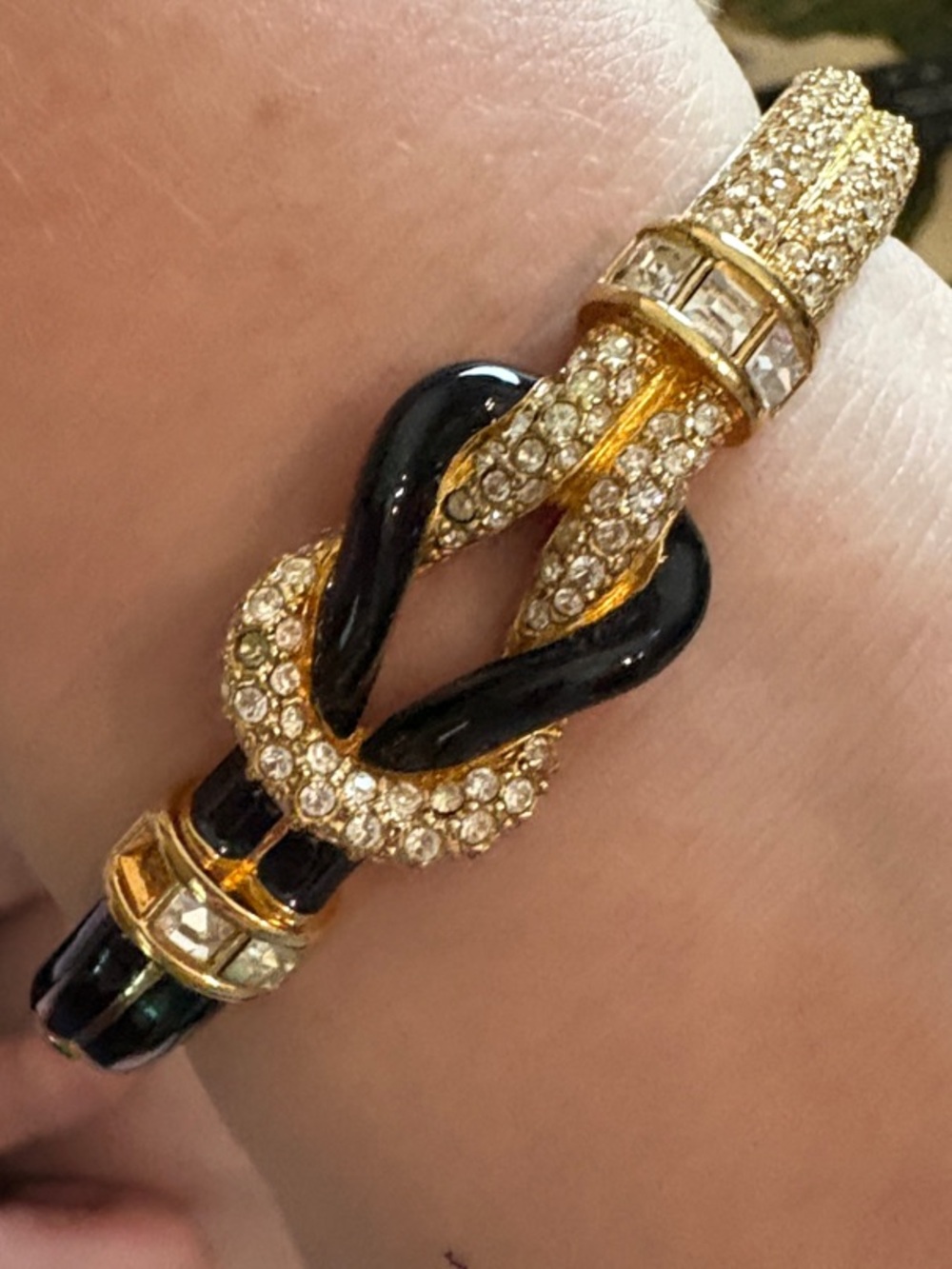 Gold and Black Crystal Knot Bracelet - Women's Fashion Jewelry
